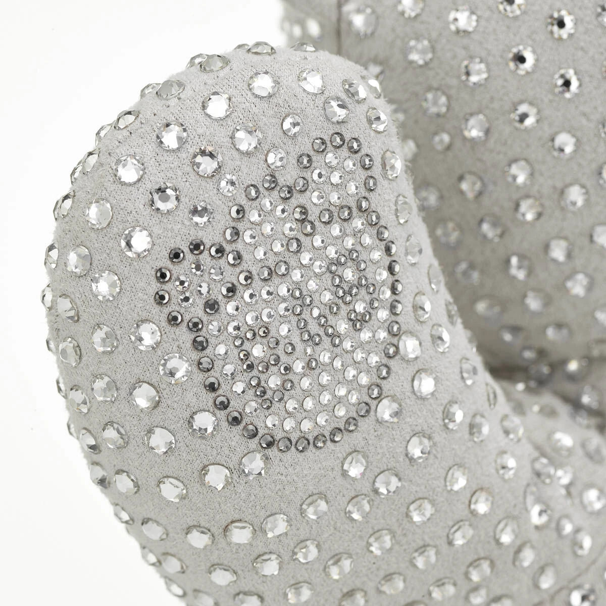25th Celebration Collectible Featuring Swarovski® crystals | Build-A-Bear® - US 5226